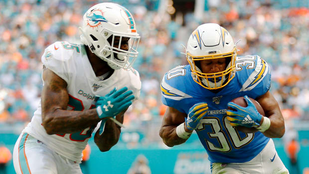 Chargers-Dolphins-Week-4-UniWatch-Lead